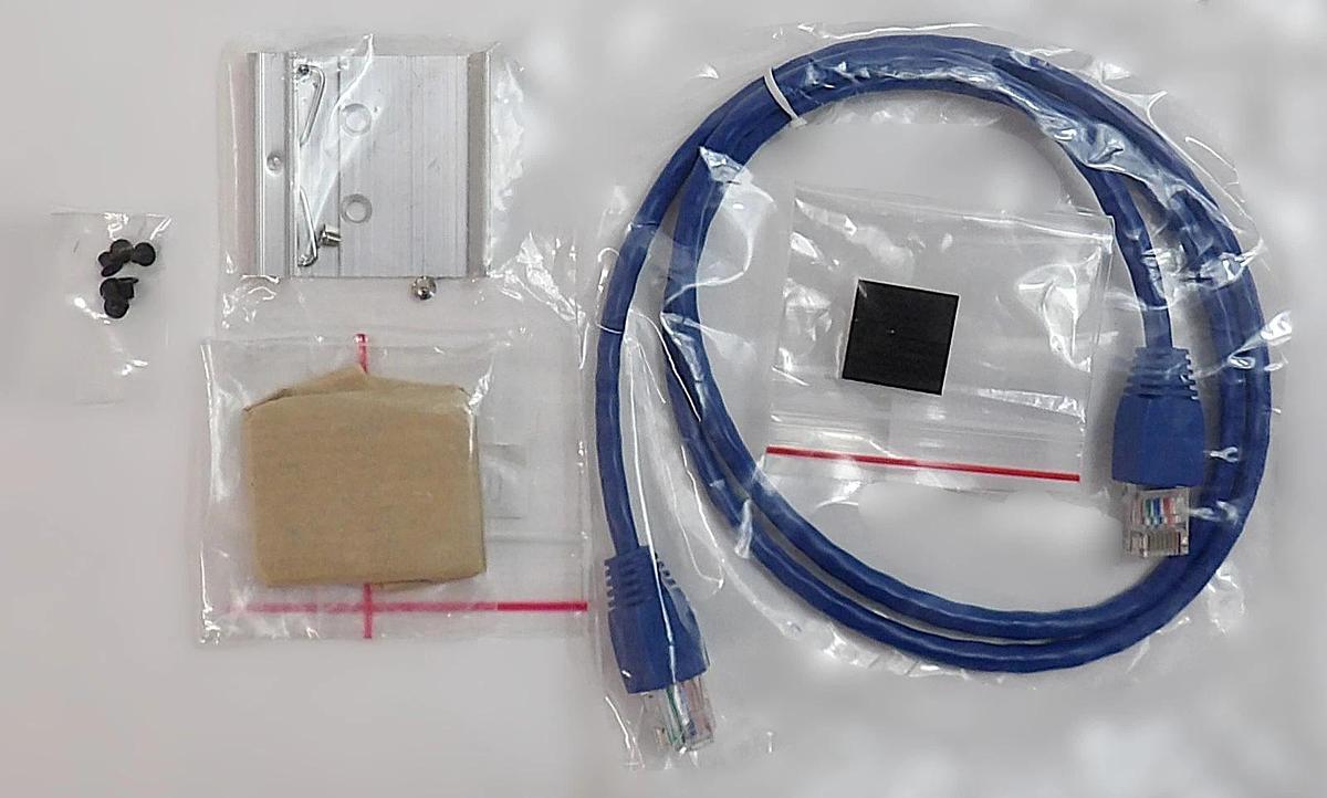 Moxa 3093091000012 8-Port Serial Device Server Nport Lot of 2 New