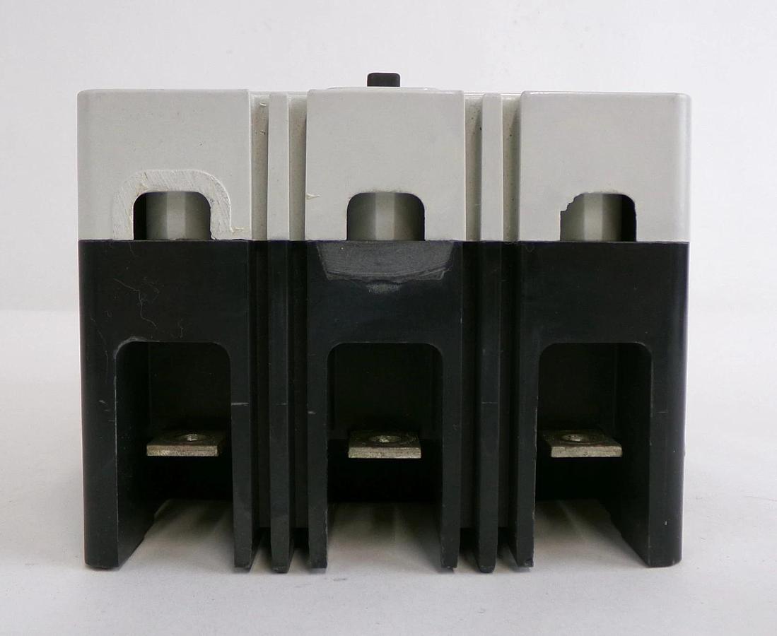 Used Westinghouse 6638C27G99 FDB 14k 3-Pole Industrial Circuit Breaker Working