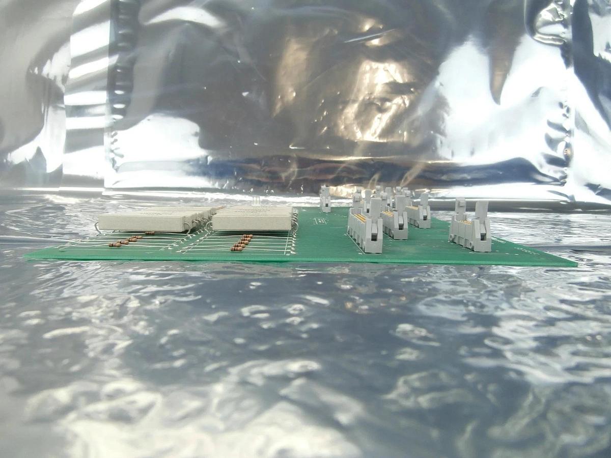 Used Motorola 5057301 LE Tester Board PCB Used Working