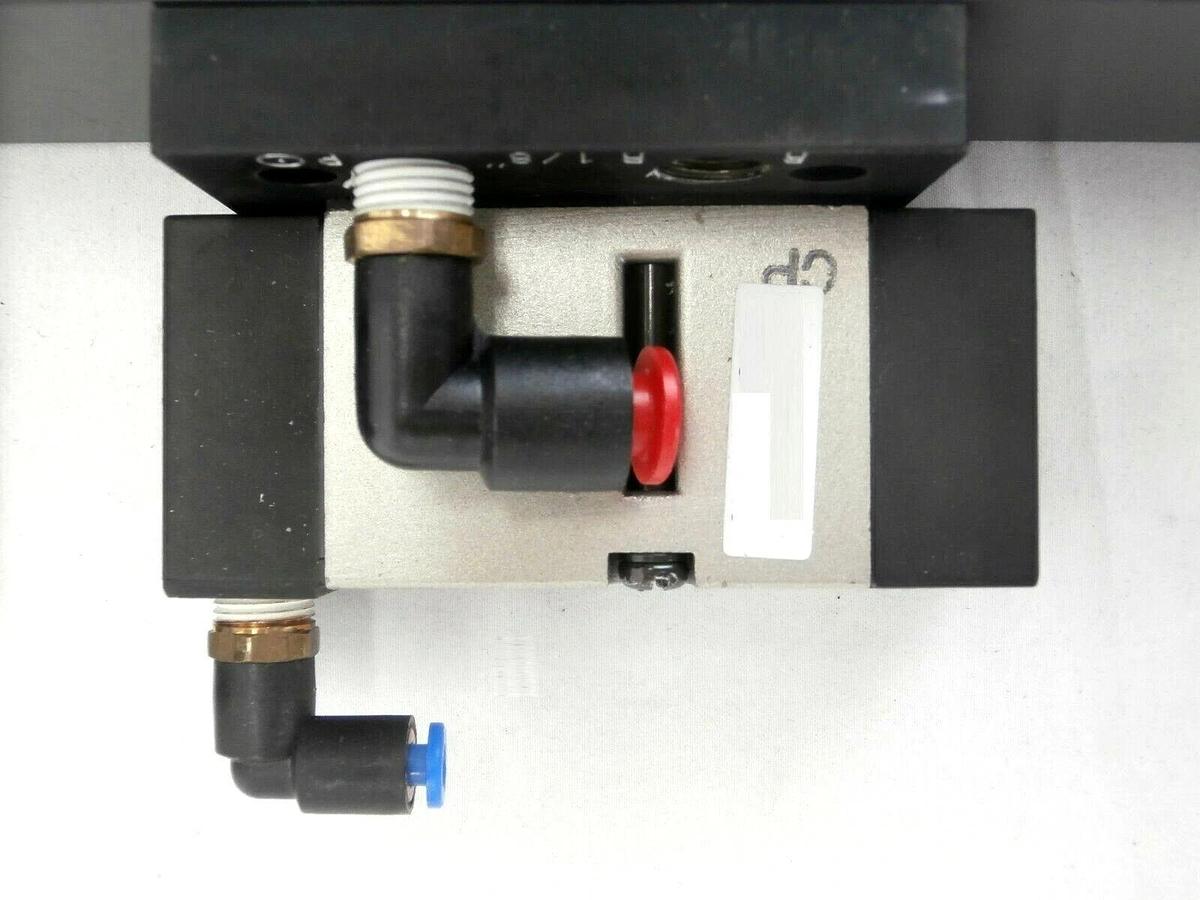 Used VAT 02010-BH44-AKG1 Pneumatic Rectangular Wafer Transfer Valve MONOVAT Spare