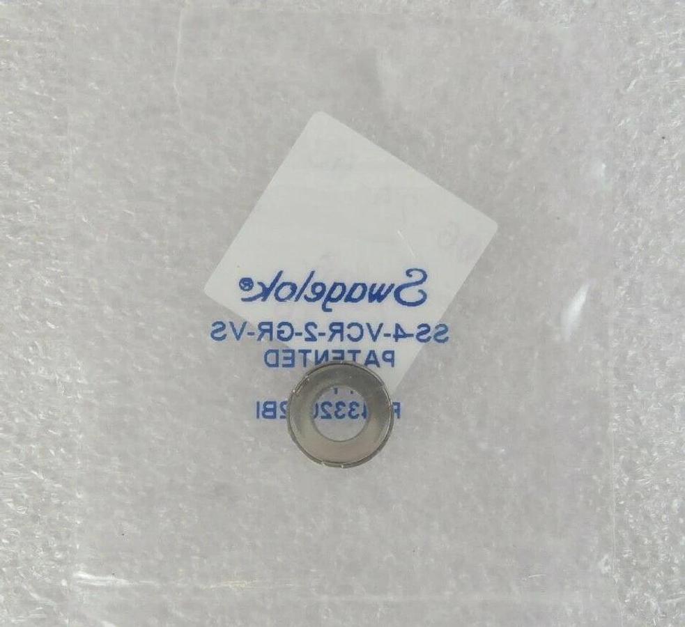Air Products 1495-3154A Gas Inlet Pigtail Keyed 1/2 Inch FVCR New Surplus