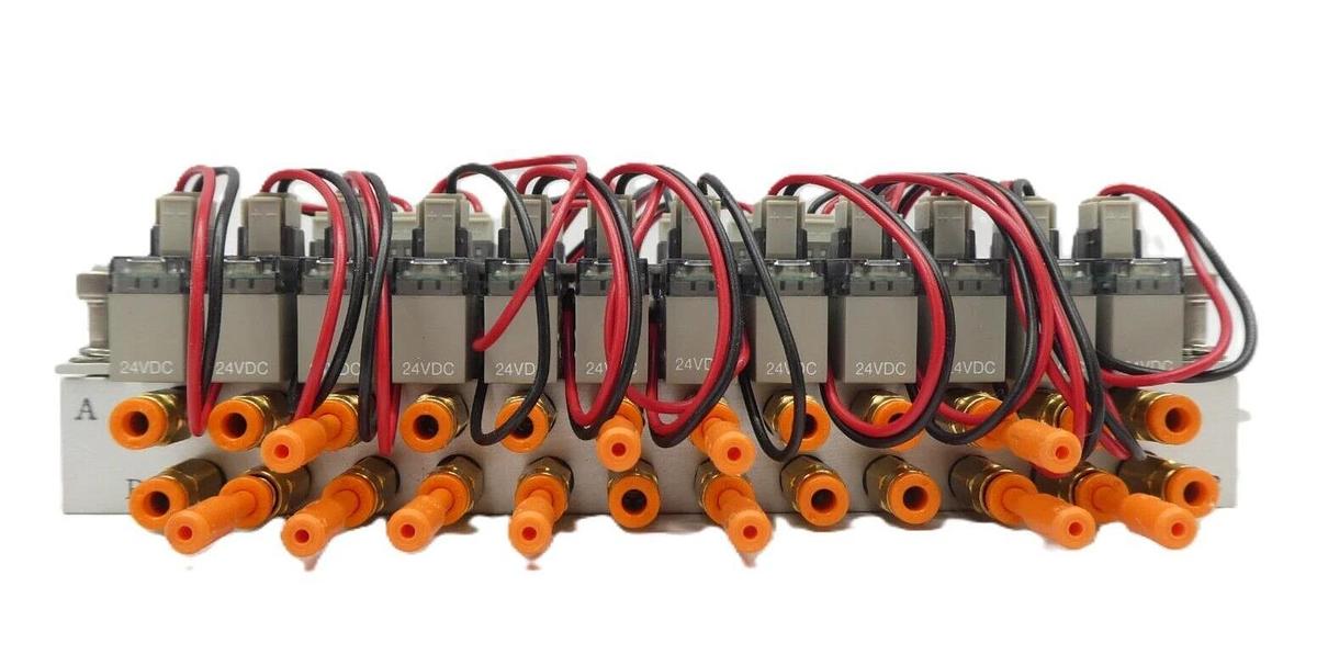 Used SMC D-276-990020B 12-Port Pneumatic Manifold AMAT 0190-01401 Lot of 2 Working