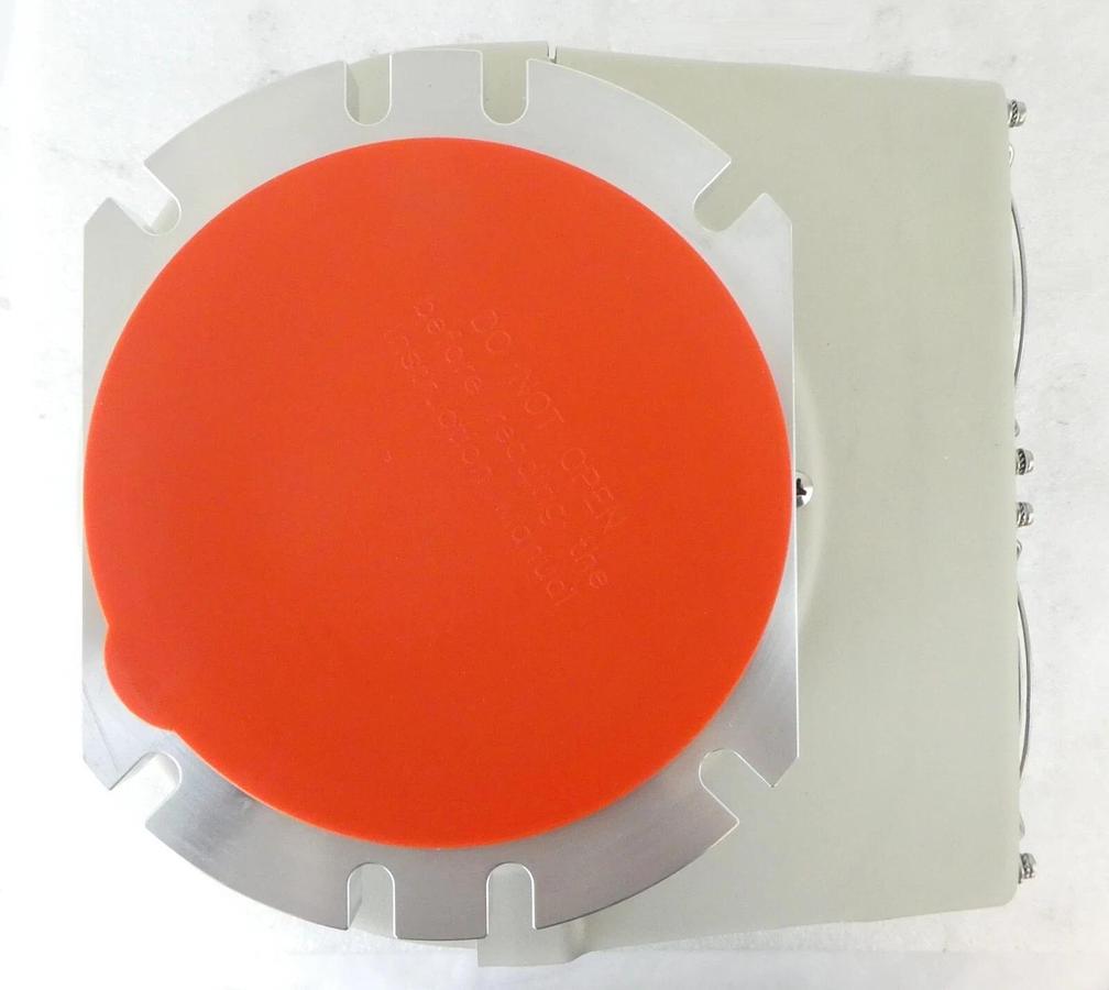 Used TV903 Agilent 9698812 Turbomolecular Pump Turbo 9698811 Spectrometer Untested