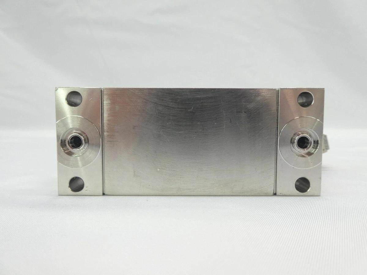 Used Aera TC FC-D985Y-BF Mass Flow Controller MFC FC-D985 200 SCCM DCS Working Spare