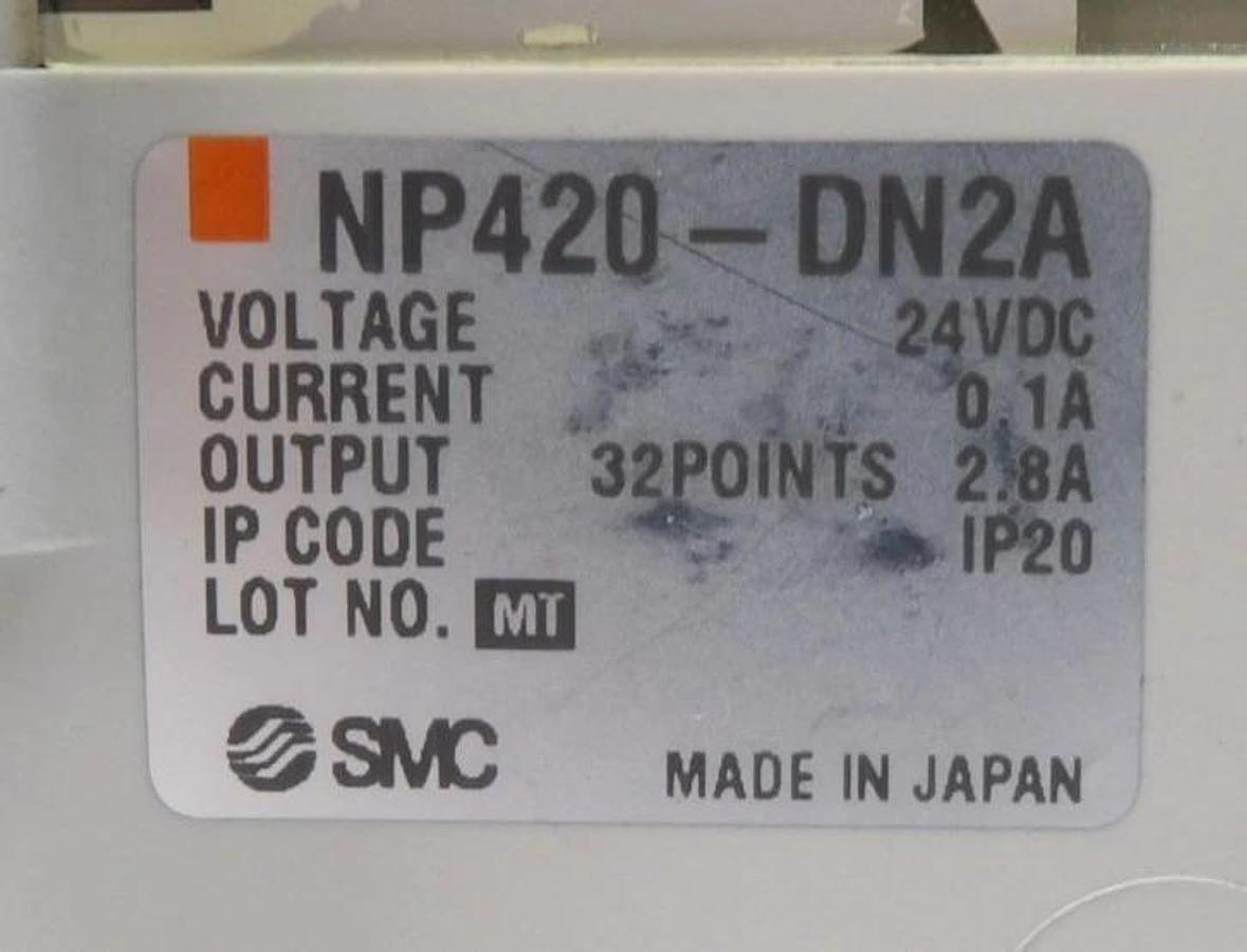 Used SMC VV5Q11-16-X1380 16-Port Pneumatic Manifold NP420-DN2A Lot of 2 Working