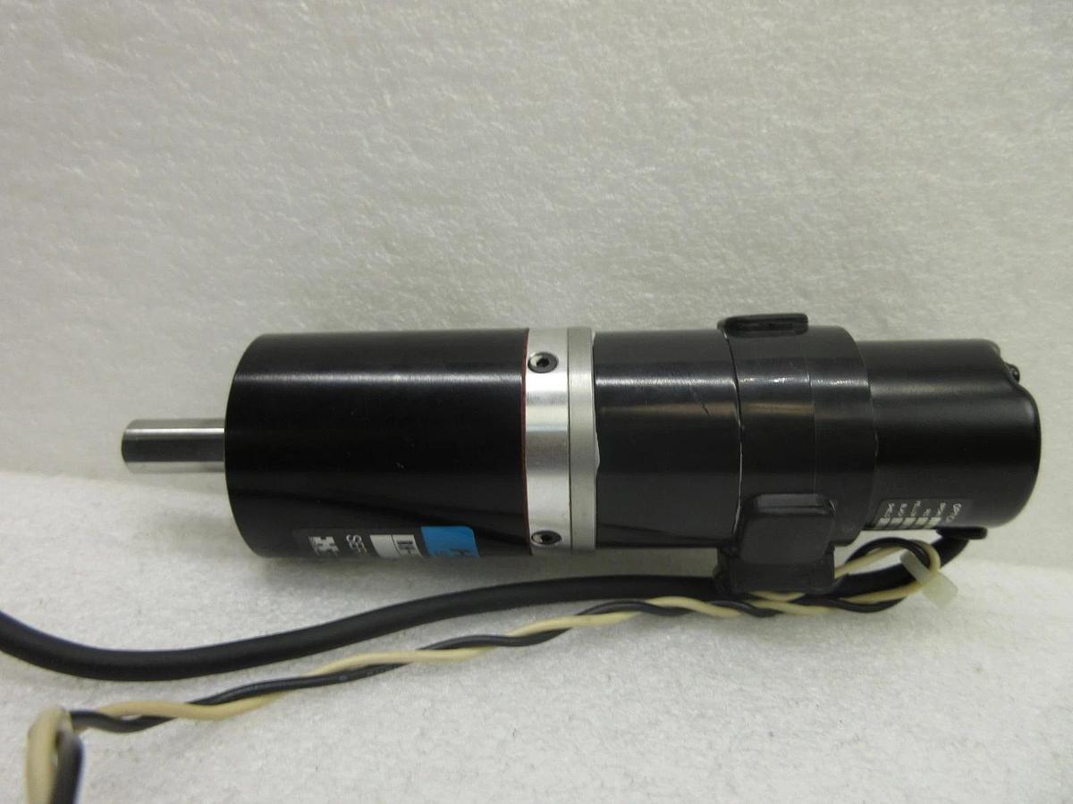 Used Harmonic Drive Systems RH-11C-3001-E100D0 REX Theta Motor Only NSR-S204B Working