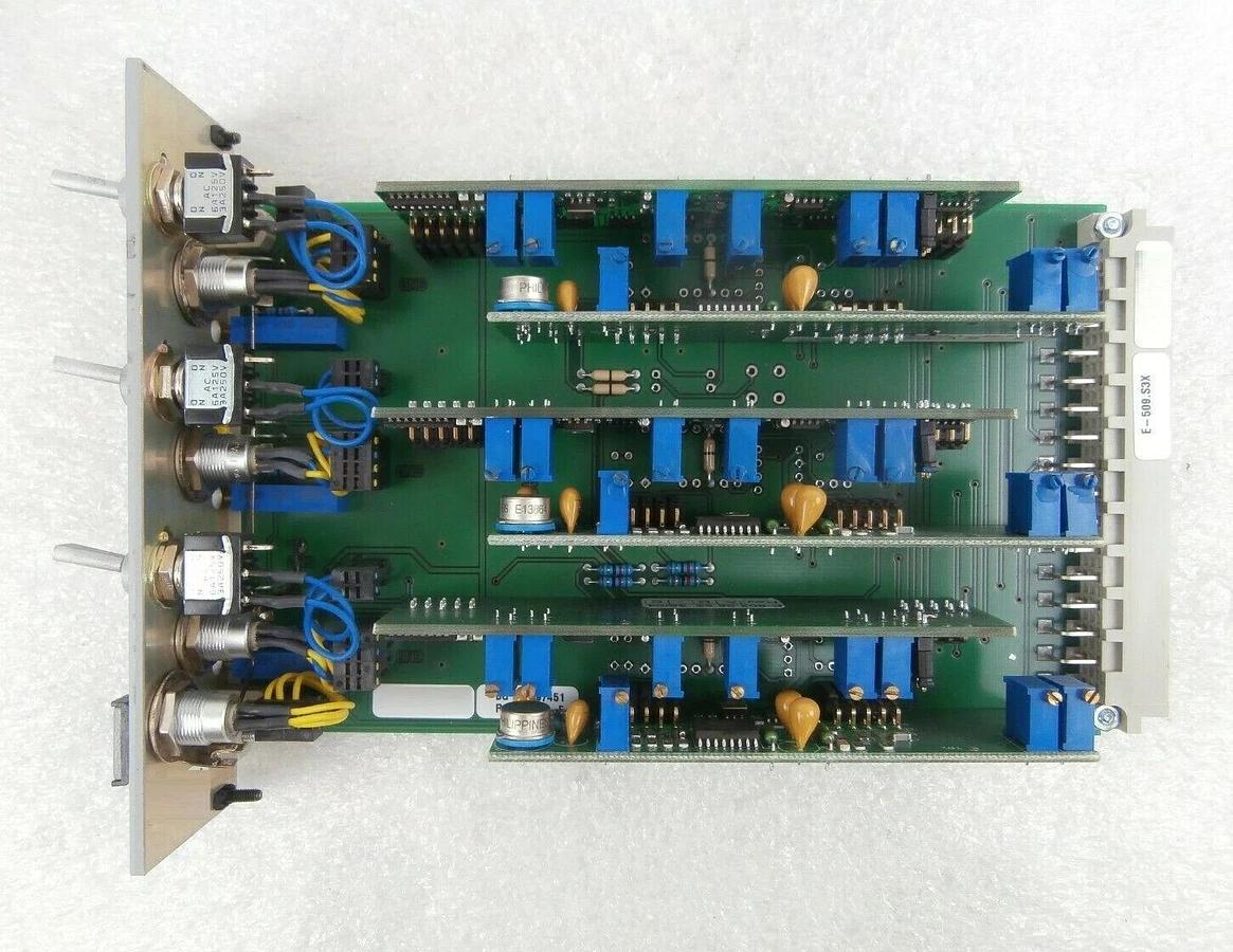 Used PI Physik Instrumente E-501.00X 2-Channel Modular Piezo Controller Rack Working