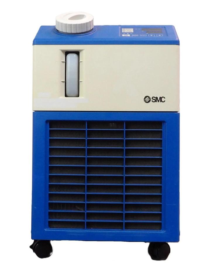 Used SMC HRS012-AN-20-JMT Single Phase Thermo Chiller 200-230 Vac 50/60Hz Working