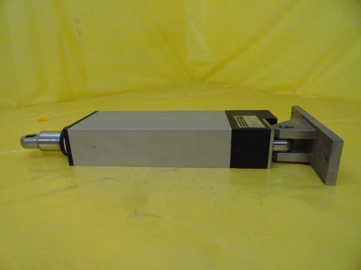 Used Pradler-Getriebetechnik 92090185 Linear Actuator Assembly Used Working