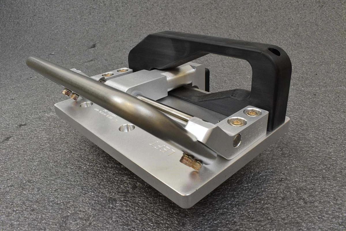 Used AMAT Applied Materials 0010-27689 300mm Target Gravity Safe Lock Working Surplus