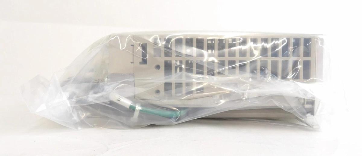 Yaskawa Electric CACR-2R1-EE1VBD-00 Servo Drive SERVOPACK Lot of 2 New
