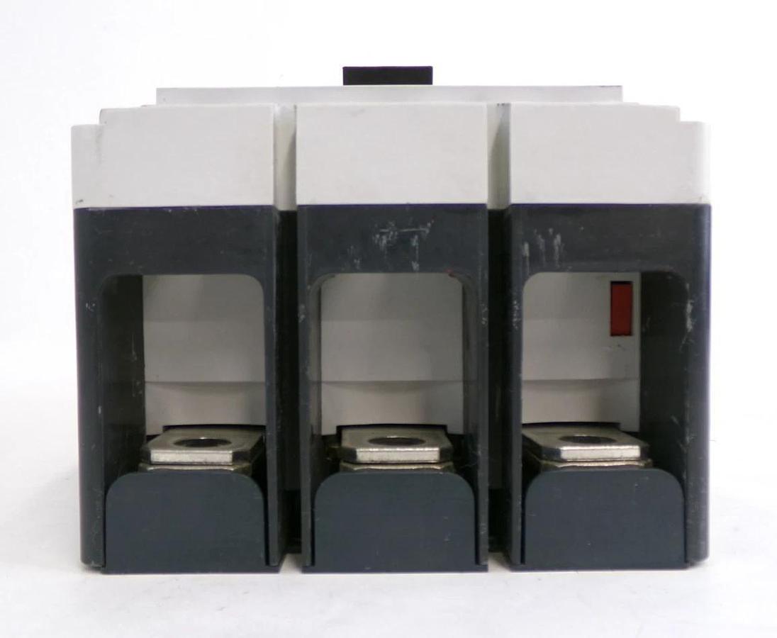 Used Eaton PDG33F0600B2NN 3-Pole Circuit Breaker PDG3 Working