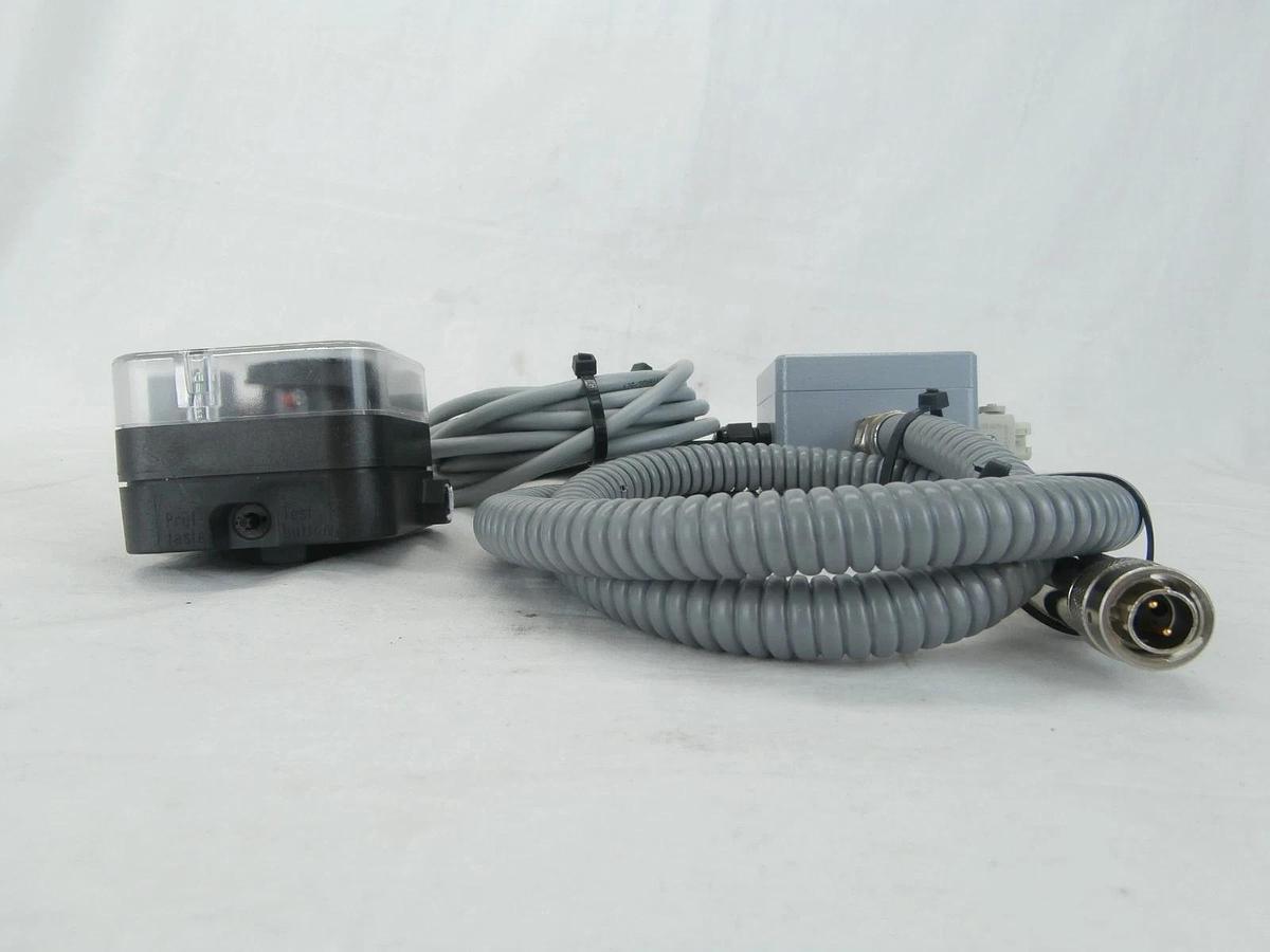 Used Edwards TPU Differential Pressure Switch Assembly Dungs AA-A2-6-5 Lot of 4 Used