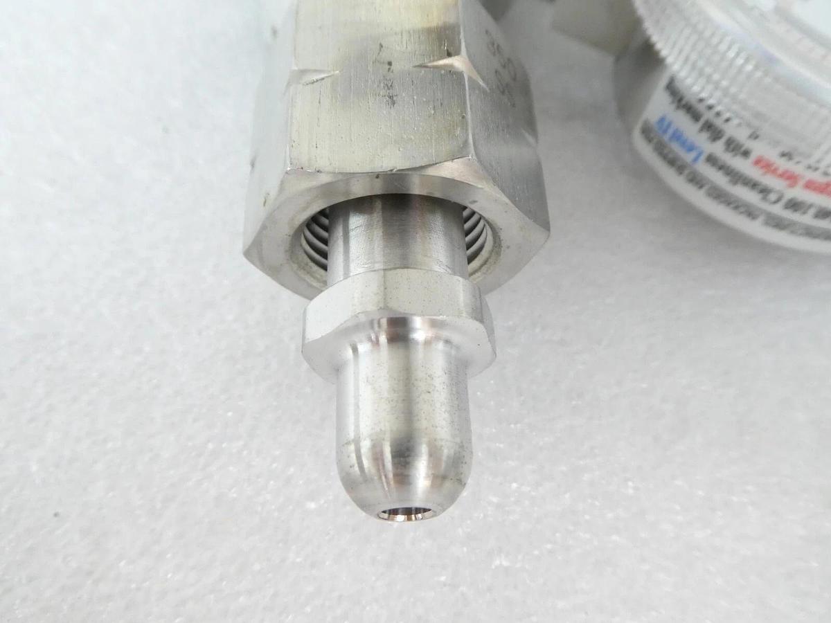 Matheson MREG-0974-XX High Purity Regulator Varian VSEA F2891001 New Surplus
