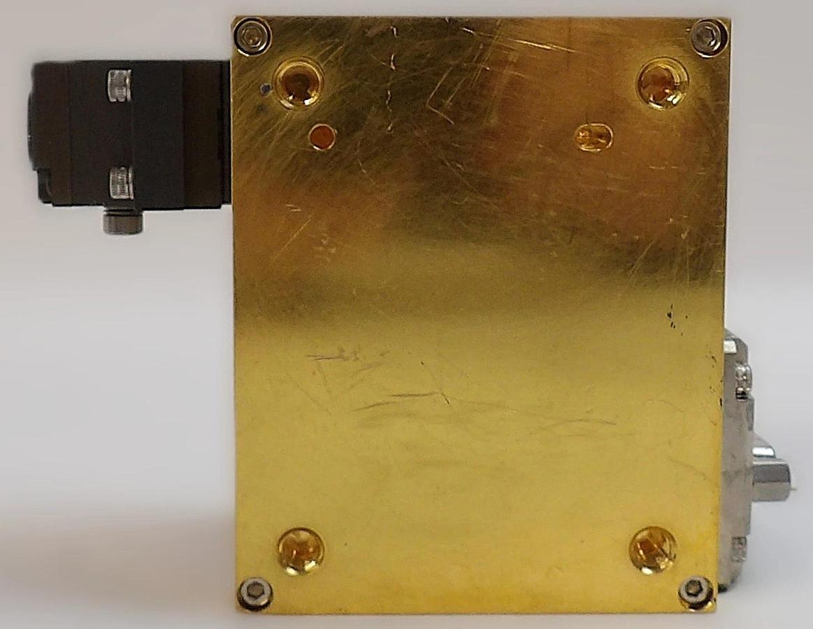 Used Lightwave Electronics SPW 1047nm Solid State Laser Series 110 Working Surplus