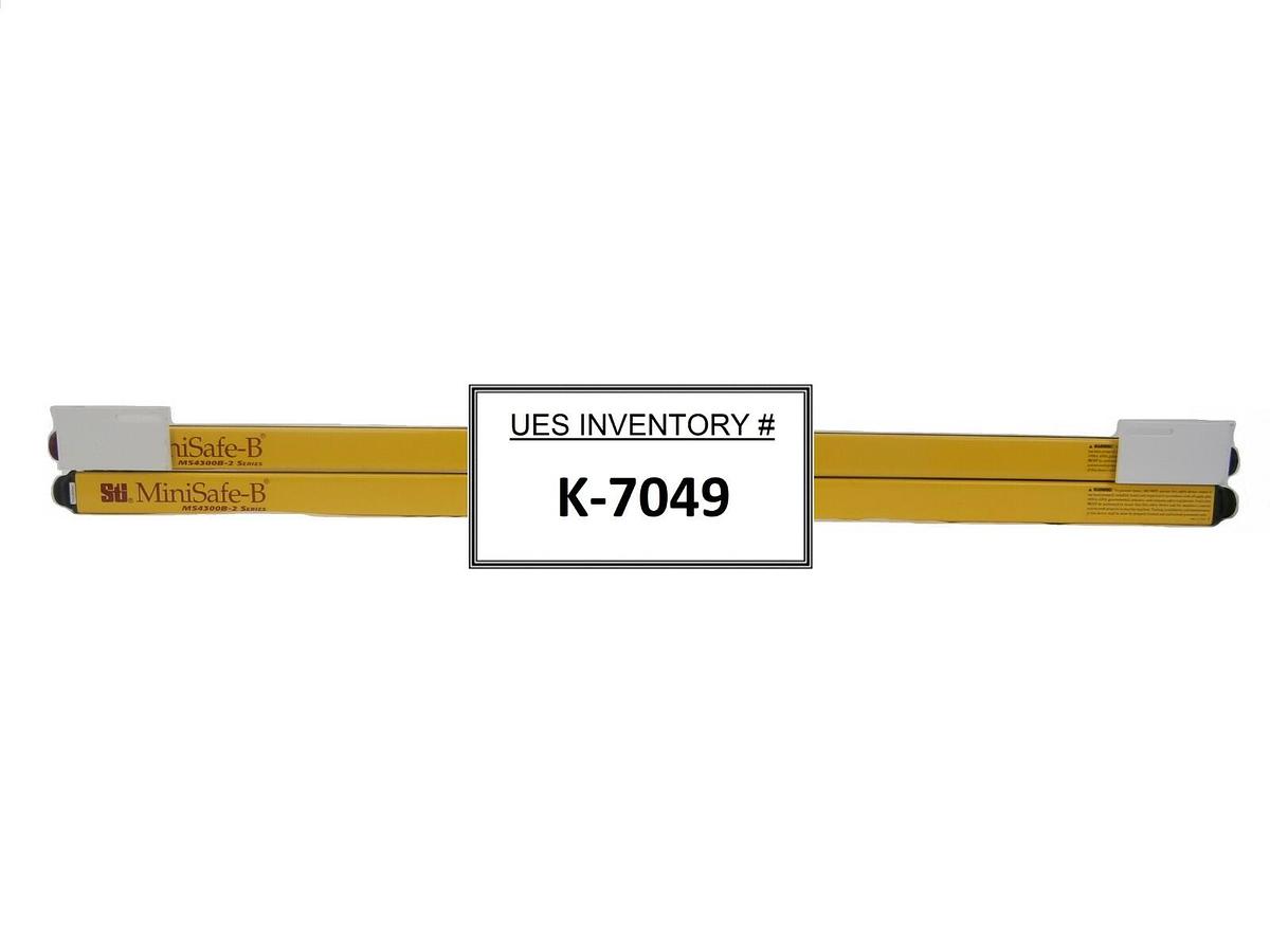 Used Sti MS4332B-2 Light Curtain Transmitter and Receiver Set of 2 MS4300B-2 Working