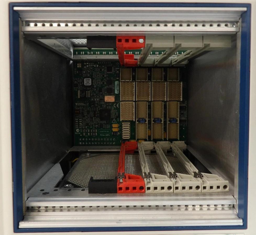 Used PXIe-1073 National Instruments 195659B-01L PXI Express Chassis Working Surplus