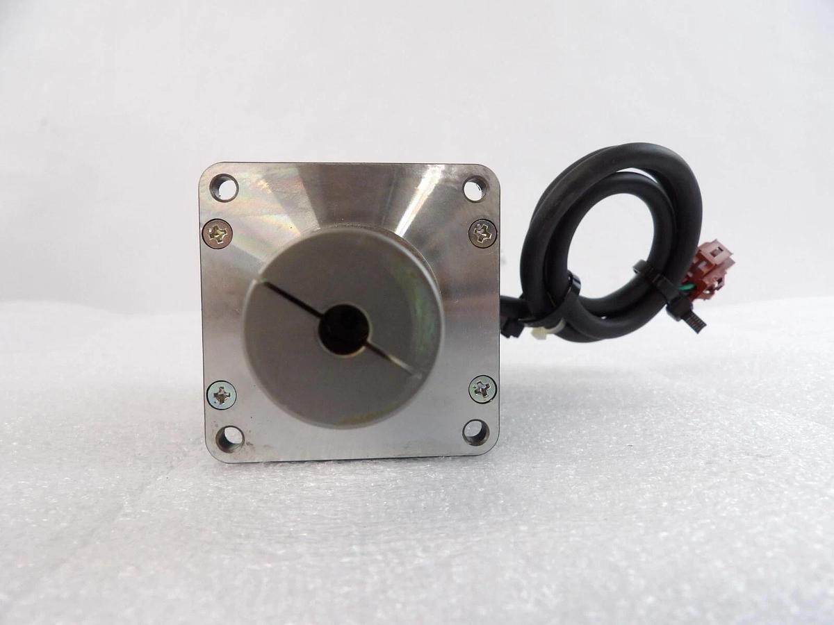 Used Oriental Motor PK569AUA 5-Phase Stepping Motor VEXTA Reseller Lot of 2 Working