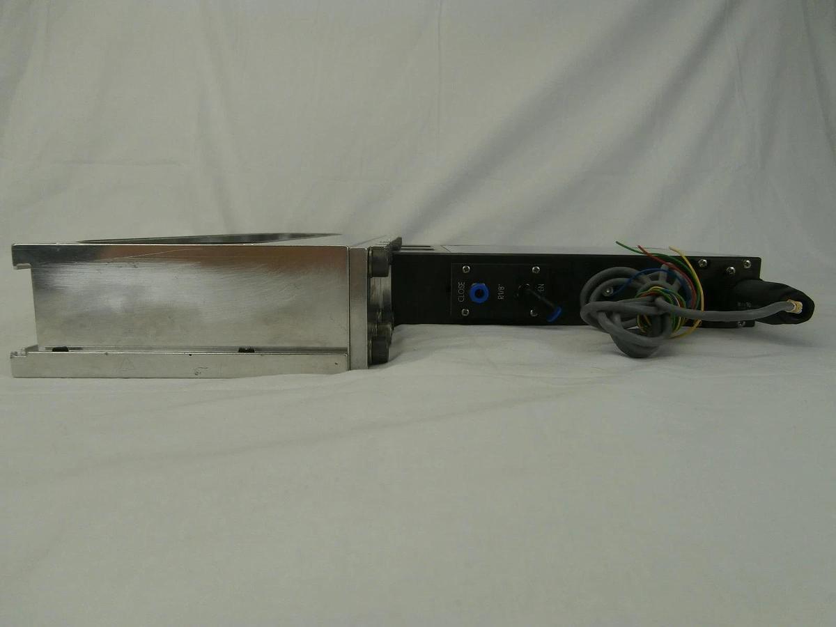 Used VAT 02011-BA24-1002 Vacuum Gate Valve MONOVAT Nordiko 9550 Used Working