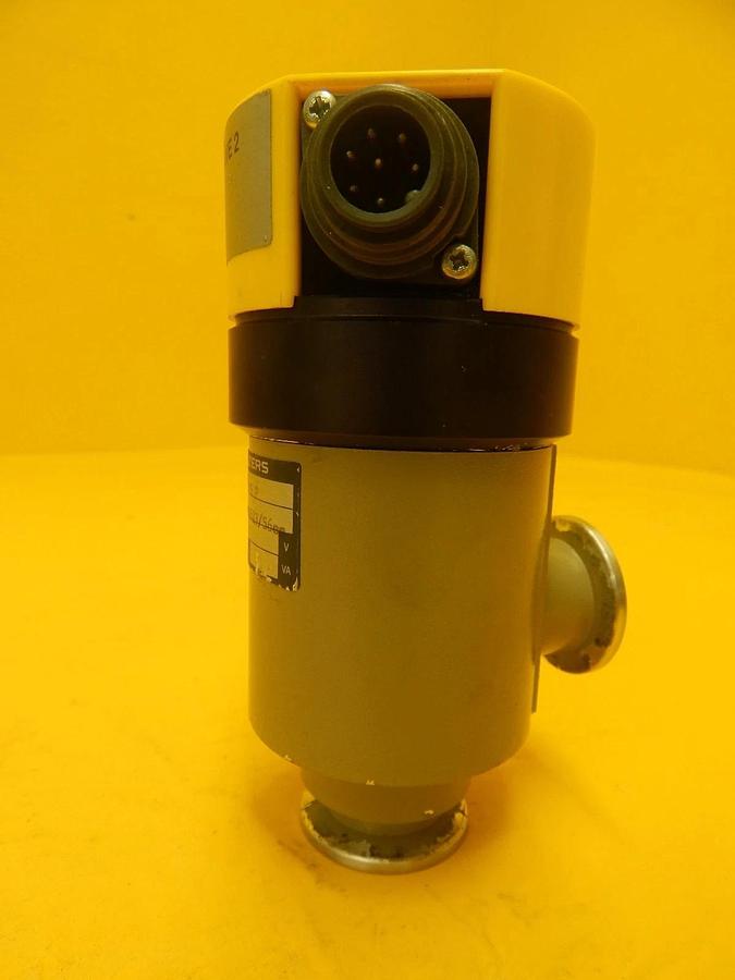 Used Balzers EVA 025 P Vacuum Right Angle Valve BP V15 513 BPV15513 Used Working