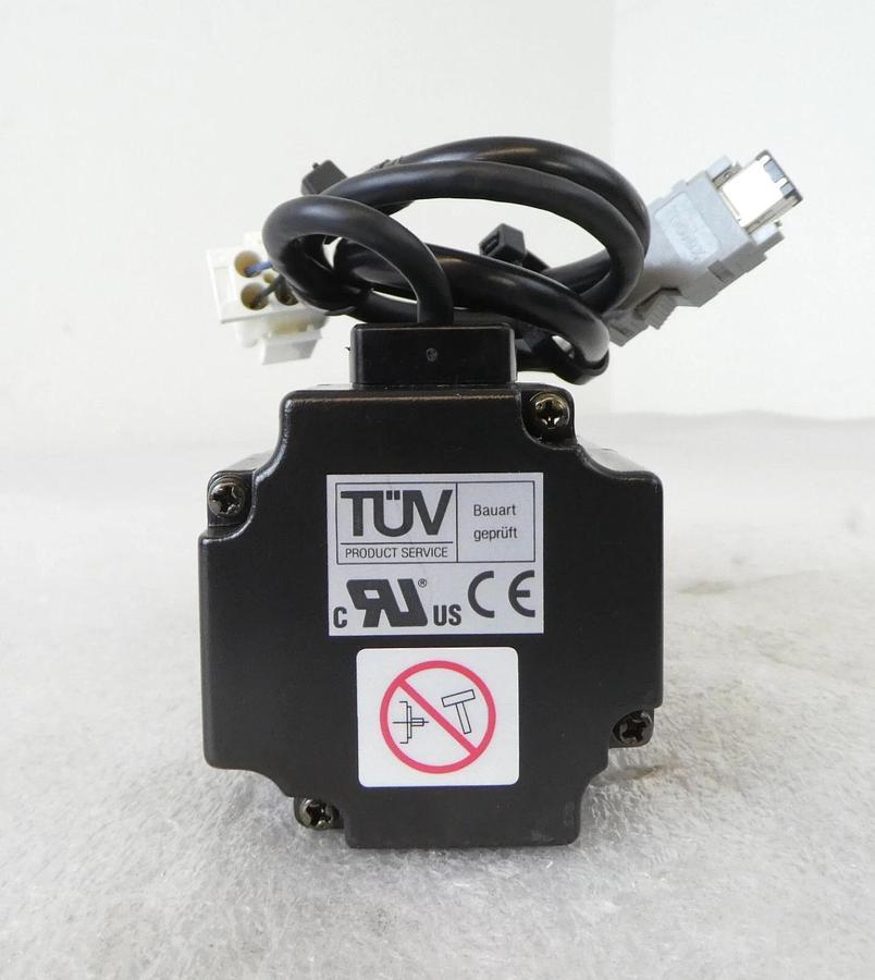 Used Yaskawa Electric SGMAH-02A1A4C AC Servo Motor Reseller Lot of 8 Surplus