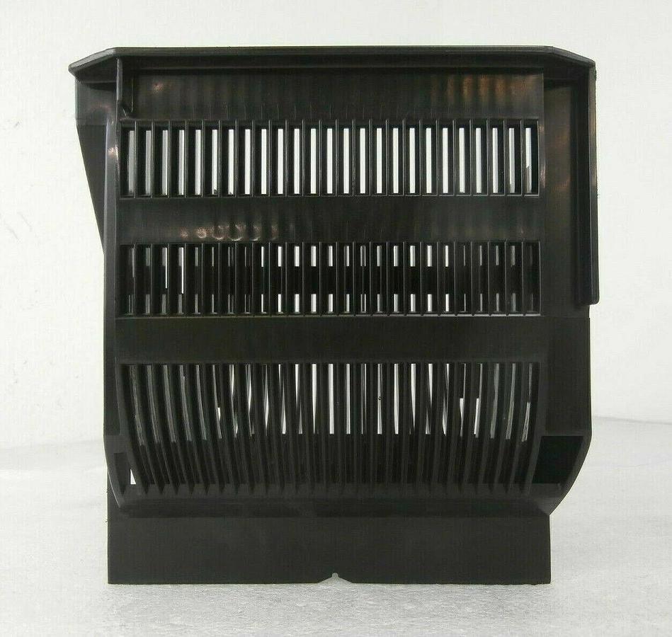 Used Entegris 200mm Wafer Carrier Lot of 3 KA200 Novellus 70-121374-00 PA192-80M