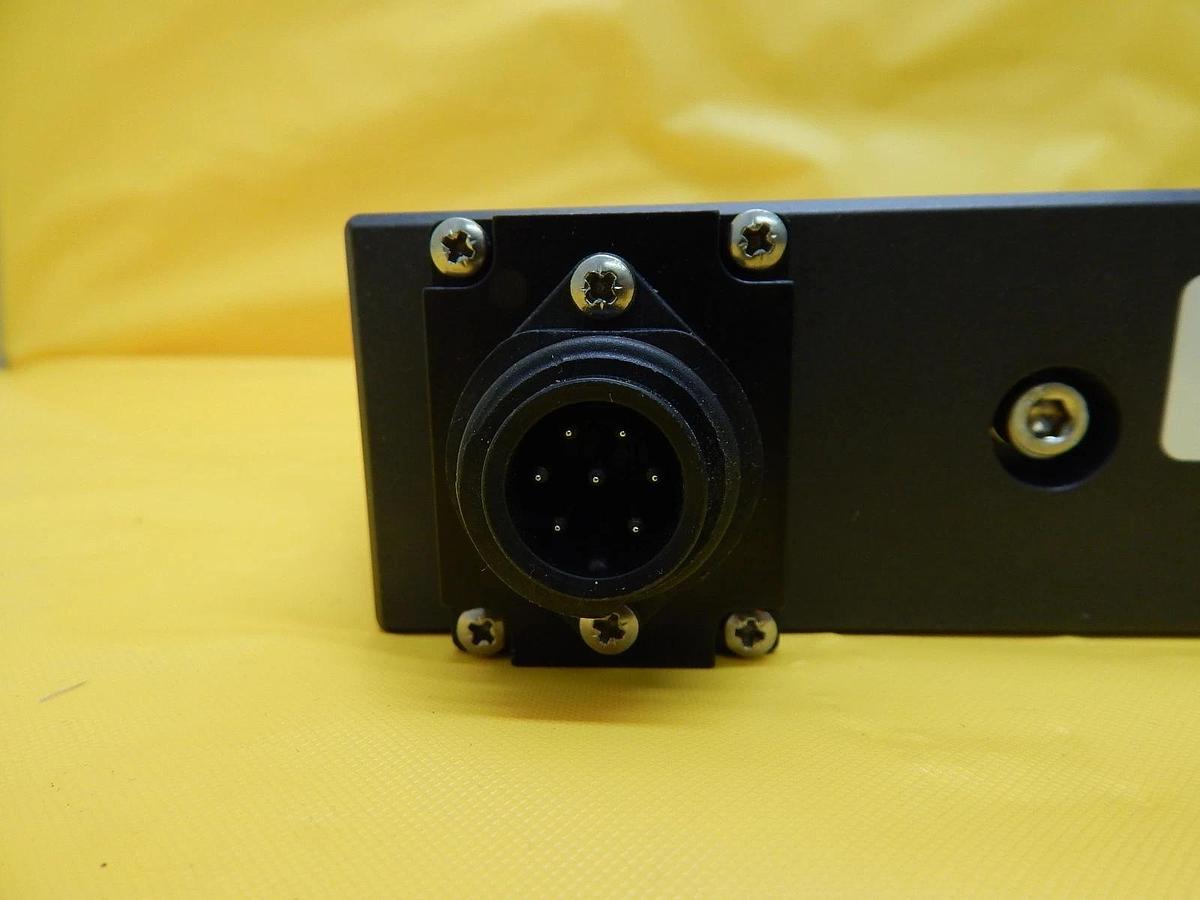 Used VAT 02010-BE44-0001 Pneumatic High Vacuum 12" Slit Valve Working