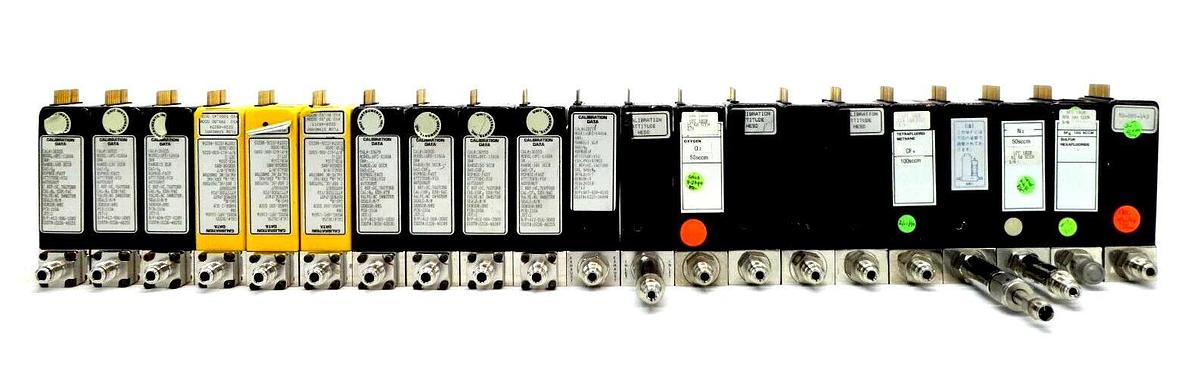 Used UNIT Instruments UFC Mass Flow Controller MFC UFC-1160A UFC-1020 Lot 21 Untested