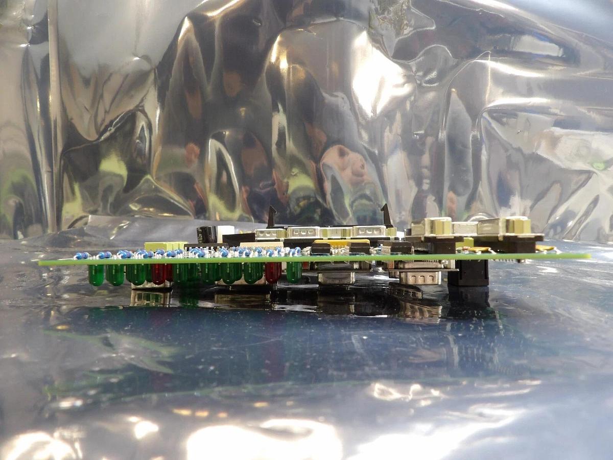 Used Lam Research 03-380345-00 Clamshell Main Interface PCB 853-209196-802 Working