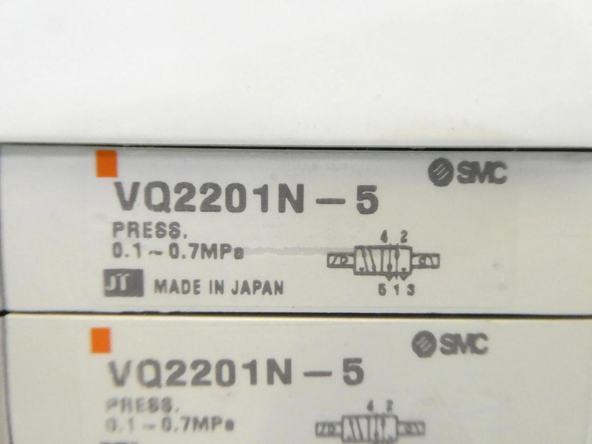 Used SMC EX160-SDN1A 8-Port Pneumatic Manifold VQ2201N-5 AMAT 0190-13031 Working