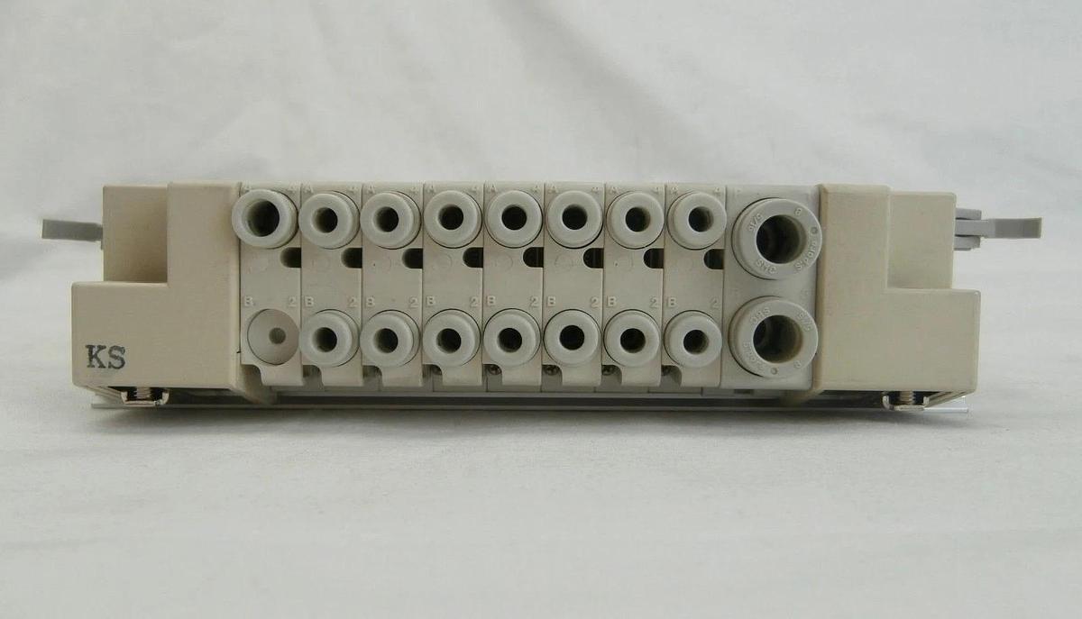Used TEL Tokyo Electron 3D80-001913-11 SMC 8-Port Pneumatic Manifold Lot of 2 Working