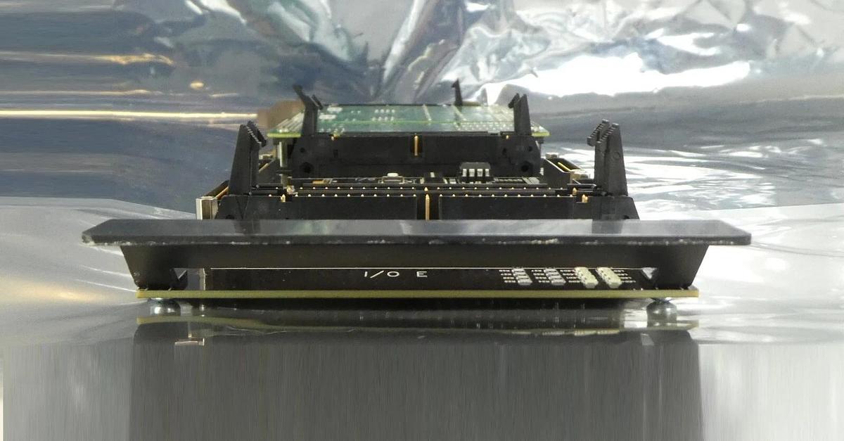 Used Dynamic Engineering 10-2002-0306 5-Slot PCI IndustryPack PCI5IP PCB Card Working
