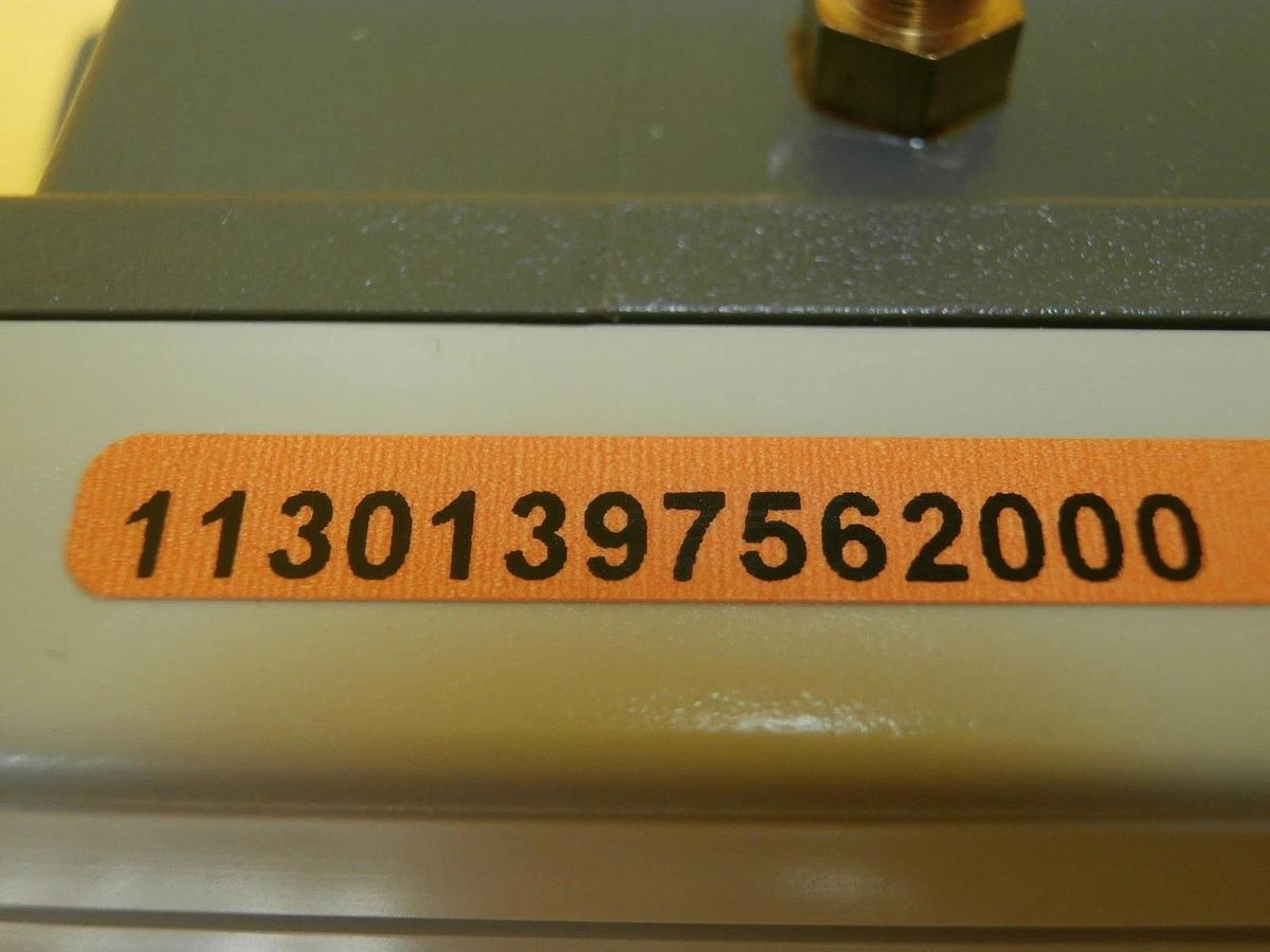 Used Setra 2671MR6LD2ED9GN Pressure Sensor Lot of 2 KLA-Tencor 11301397562000 Used