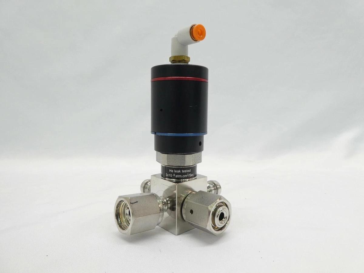 Used Qualiflow 2x10-9atm.cm3/Sec 4-Way Pneumatic Valve Lot of 4 Working Surplus
