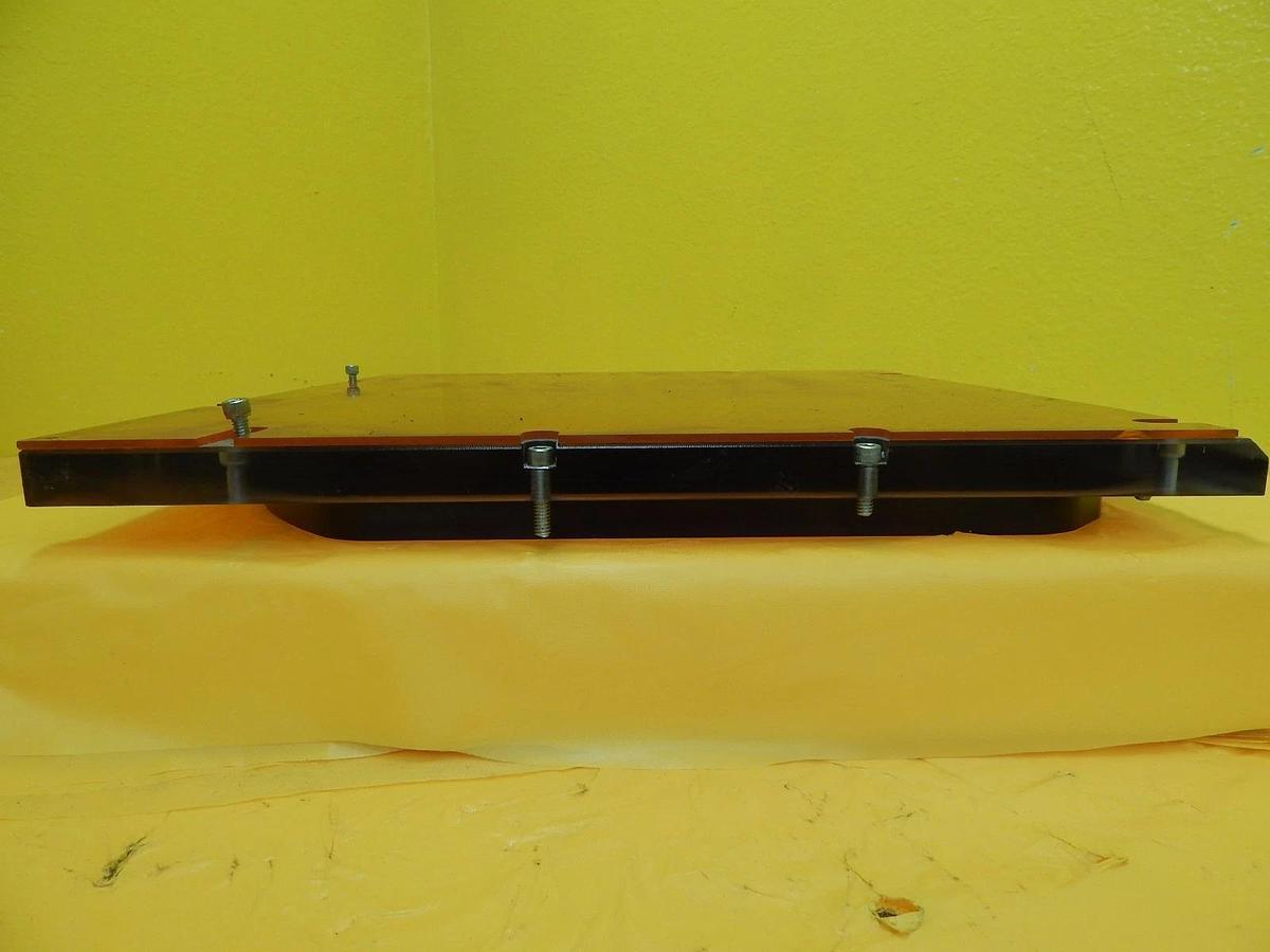 Used Lam Research 713-011203-001 90 Degree Loadlock Cover Rainbow 4420 Working