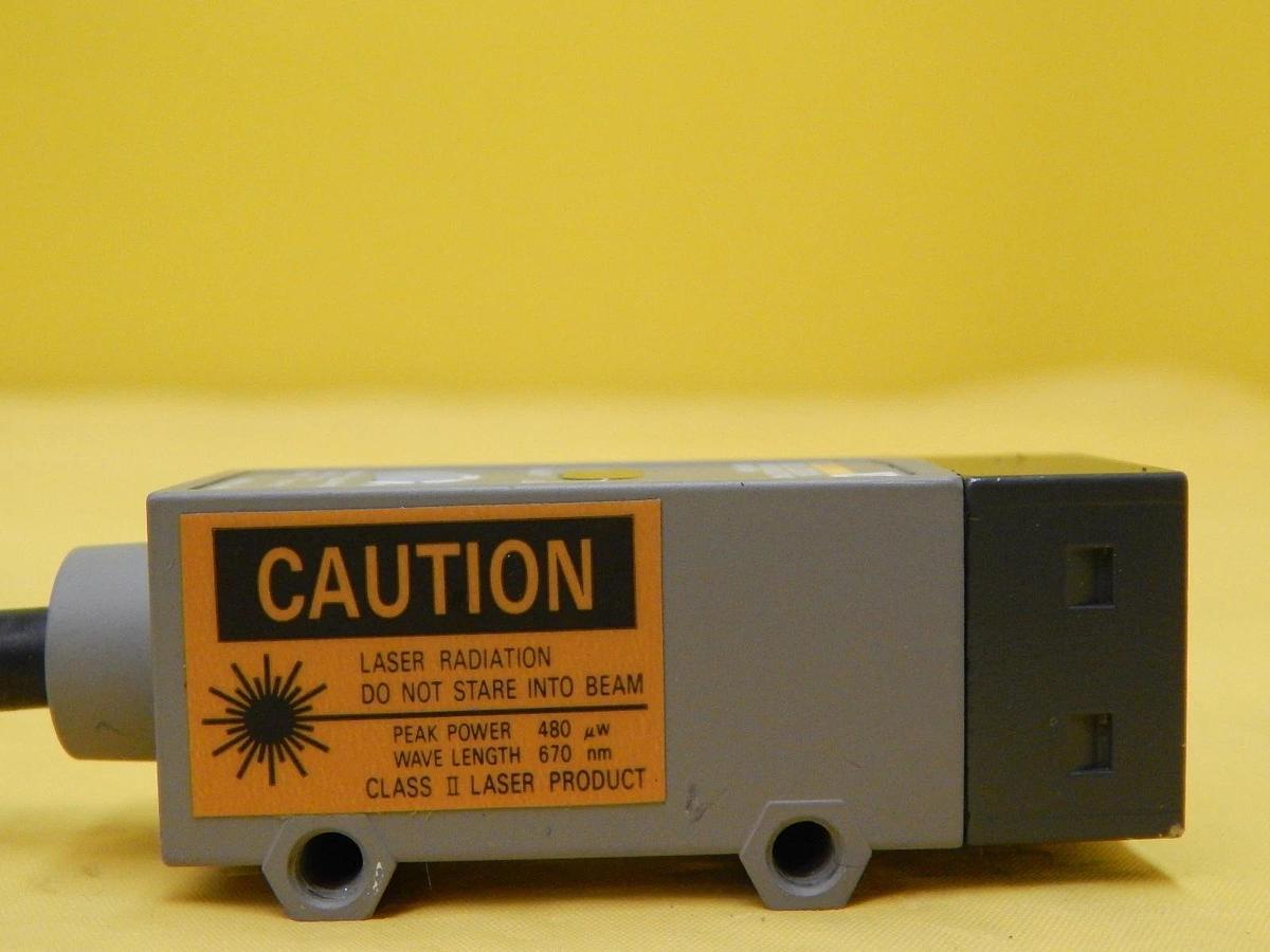 Used Omron E3L-2DC4 Photoelectric Switch Reseller Lot of 4 Used Working