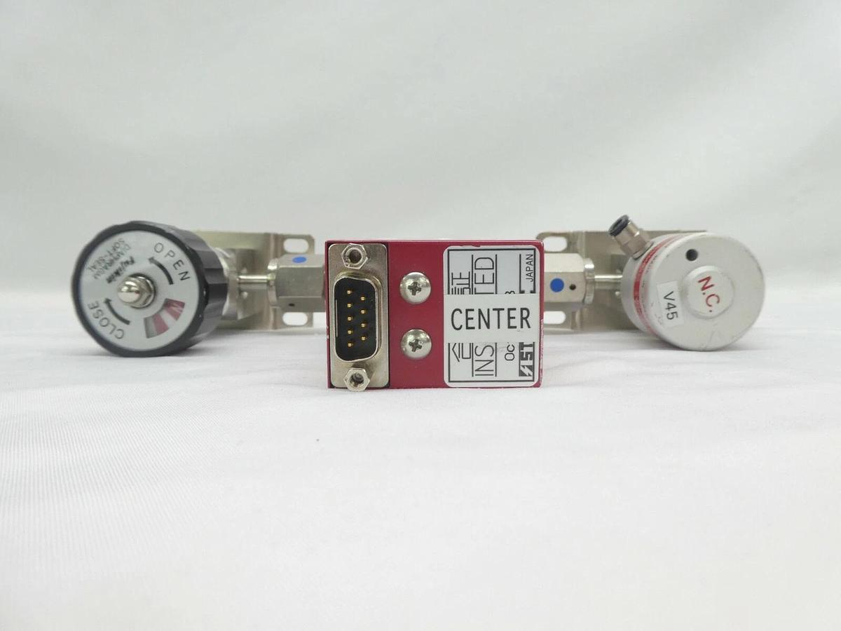 Used STEC SV-P1203 Pneumatic Flow Controller SV-P1000 Fujikin 021333 023718 Lot of 2