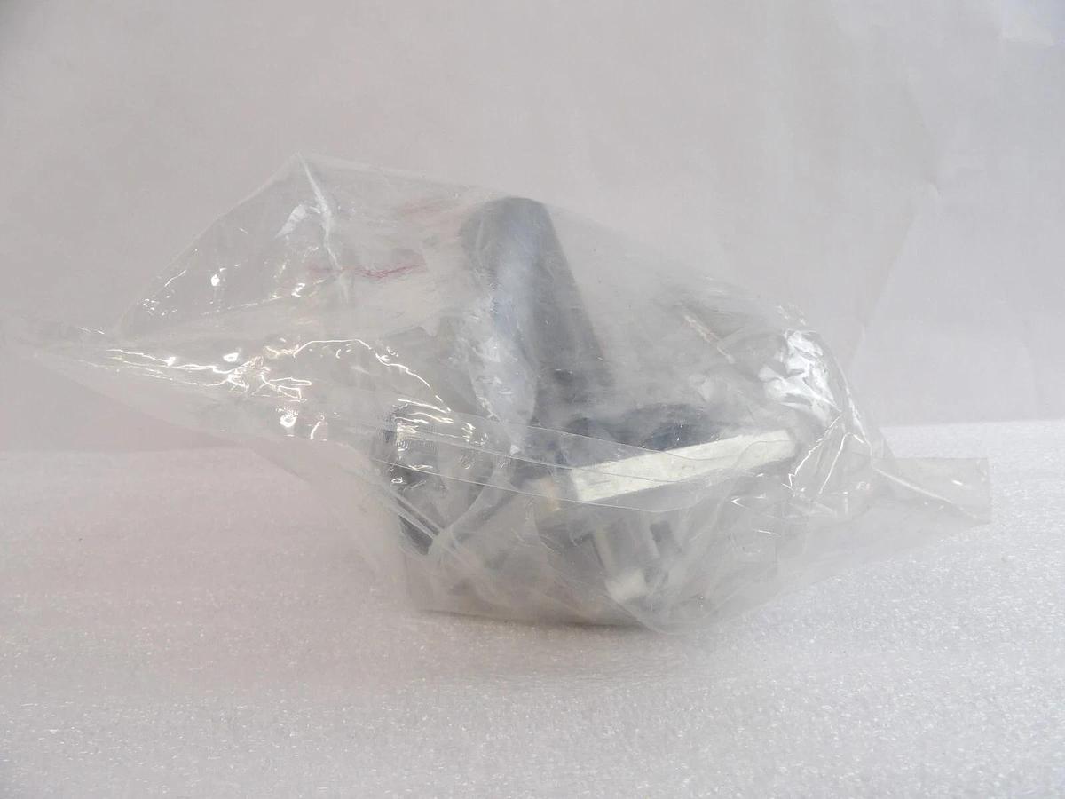 VAT 232715 3-Position Pneumatic Actuator UHV Valve Retrofit Kit New Surplus