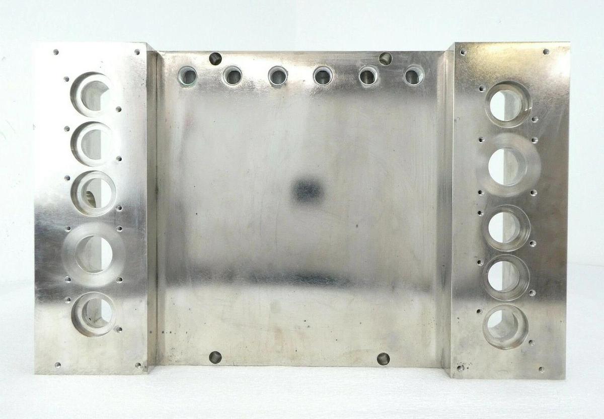 Varian Semiconductor Semiconductor VSEA 100687001 Chamber Top Flange New Surplus
