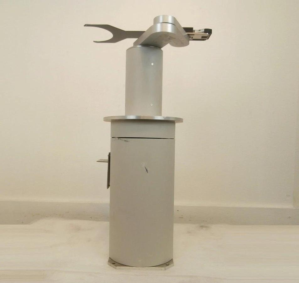 Used Brooks Automation 017-0266-01 Wafer Handling Robot Reliance 017-0950-01 Untested
