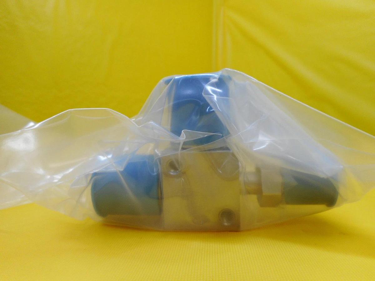 Used Swagelok 6LV-8NC32P-C Diaphragm Valve ASM 50-108456A71 New