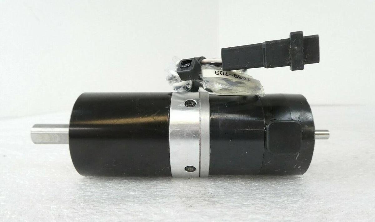 Used HD Systems 0068510098 Servo Actuator RH-11D-6004-4S602 Nikon NSR FX-601F Working