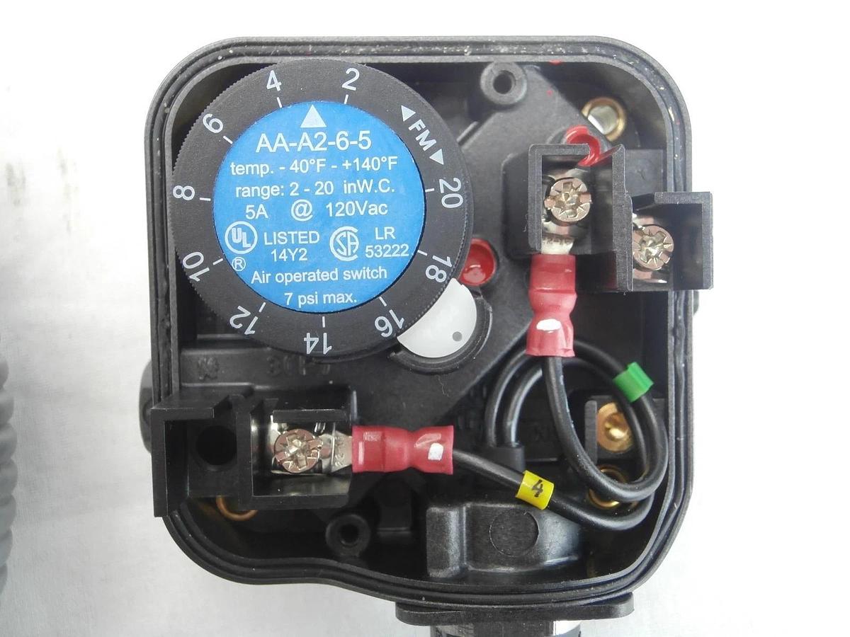 Used Edwards TPU Differential Pressure Switch Assembly Dungs AA-A2-6-5 Lot of 4 Used