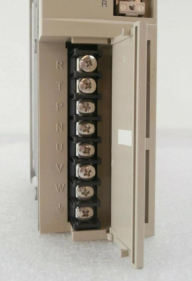 Used Yaskawa Electric SGDA-01BPY110 Servo Drive SERVOPACK Working Spare