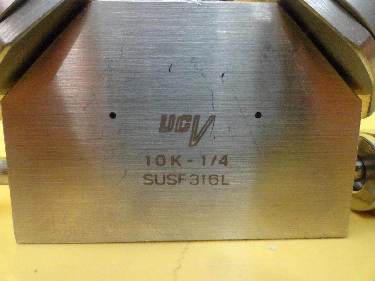 Used Motoyama SUSF316L 3-Way Diaphragm Valve Normally Open 10K-1/4 Used Working