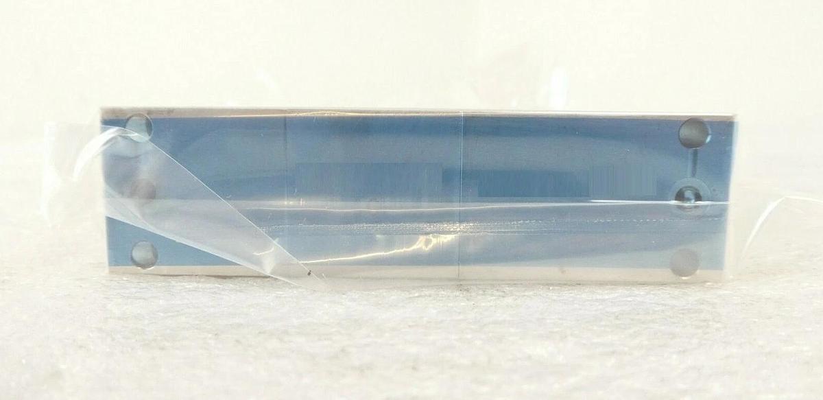 Brooks Instrument GF120X-916897 Mass Flow Controller MFC AMAT New Surplus