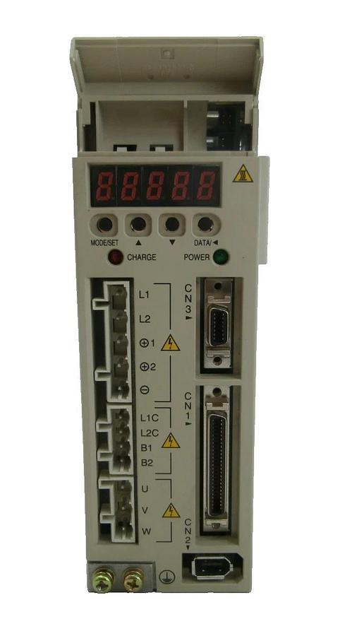 Used Yaskawa Electric SGDH-01AEY903 Servo Drive SERVOPACK AMAT 0190-08038 Working