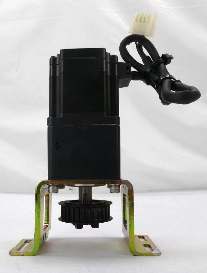 Used Oriental Motor ASM66AC-N10 DC Servo Motor with Gear Head VEXTA Working Surplus