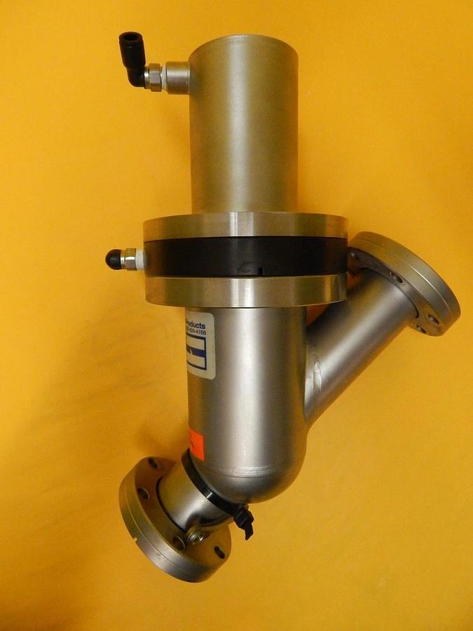 Used Nor-Cal Products CSTVP-1502-CF Pneumatic Straight-Through Poppet Valve Used