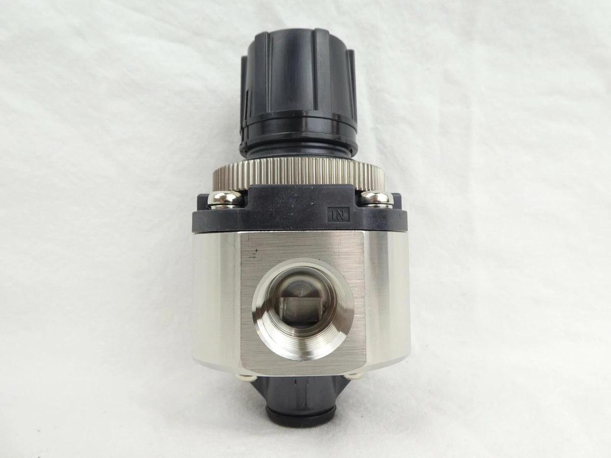 SMC SRH4000-N04 Stainless Steel Regulator SR SS New Surplus